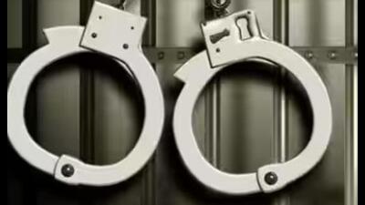 Among the two accused, the juvenile, aged 17, hails from Lucknow, Uttar Pradesh (UP), and is currently living in Jagatpura, Mohali. His accomplice is Aamid, 22, alias Kaku, also from UP. (Getty image) Among the two accused, the juvenile, aged 17, hails from Lucknow, Uttar Pradesh (UP), and is currently living in Jagatpura, Mohali. His accomplice is Aamid, 22, alias Kaku, also from UP. (Getty image)