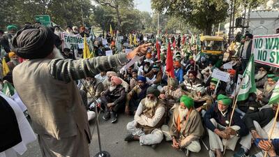 The Samyukt Kisan Morcha (SKM), which held its national convention at Jalandhar’s Desh Bhagat memorial hall on Tuesday, has decided to hold a tractor march in different parts of the country on January 26 to press for their pending demands. (HT File/Representational image)