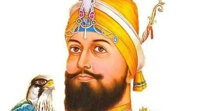 Guru Gobind Singh Jayanti is celebrated with great fervour and enthusiasm by the Sikh community. It will be observed on Thursday, January 17 and this year will mark his 357th birth anniversary, as per the Julian Calender. He was the tenth and last human guru of the Sikhs. (File Photo) Guru Gobind Singh Jayanti is celebrated with great fervour and enthusiasm by the Sikh community. It will be observed on Thursday, January 17 and this year will mark his 357th birth anniversary, as per the Julian Calender. He was the tenth and last human guru of the Sikhs. (File Photo)