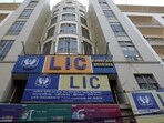 LIC share price touches  <span class='webrupee'>₹</span>900 for the first time. (Reuters)
