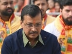 Delhi CM Arvind Kejriwal with wife Sunita Kejriwal join Sunderkand path at prachin balaji mandir. (Hindustan Times)