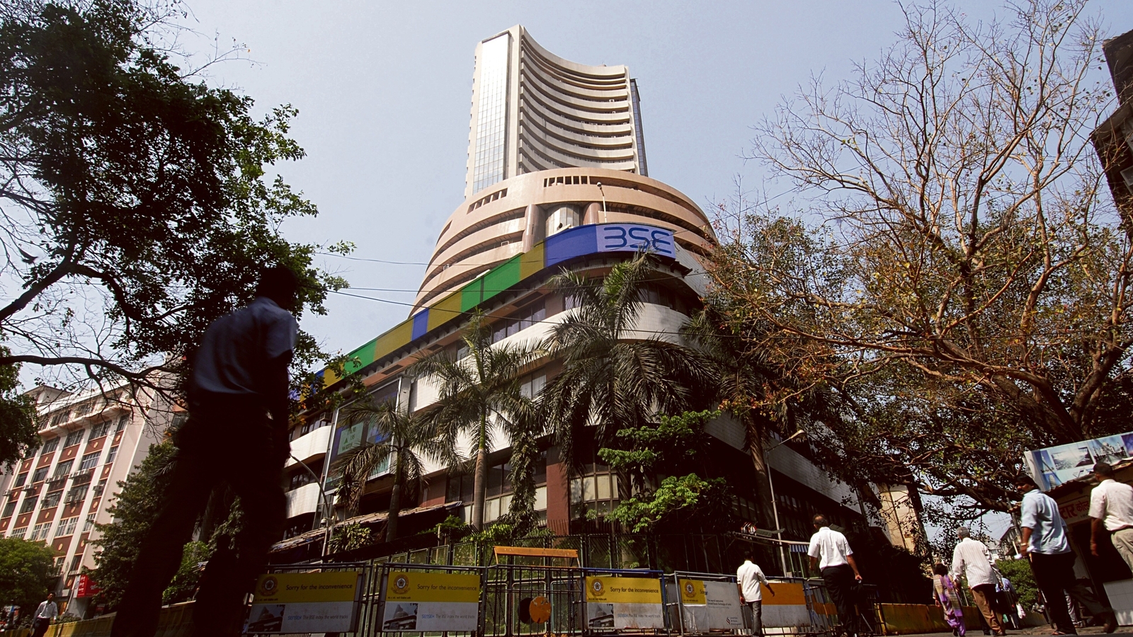 After 1,628 point plunge at Dalal Street, what next for stock markets? - Vimarsana News
