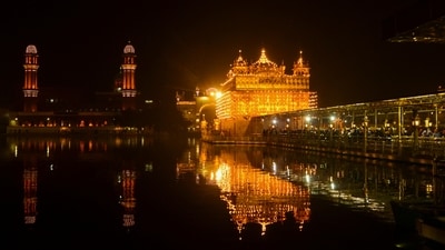 Gurudwaras across India and the world were lit up with beautiful lights and decorations. (PTI) Gurudwaras across India and the world were lit up with beautiful lights and decorations. (PTI)
