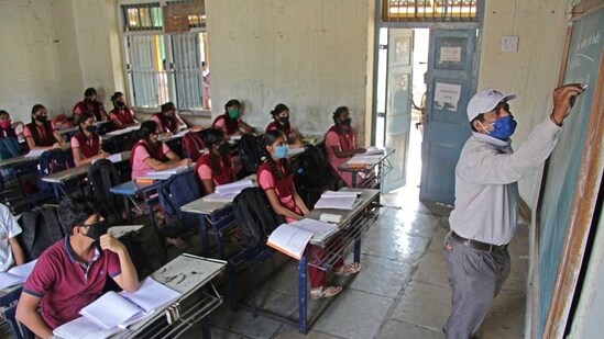 In Hathras, about 54% could not calculate time, 73% could not measure length and 46% could not apply the unitary method. (Ravindra Joshi/HT PHOTO)
