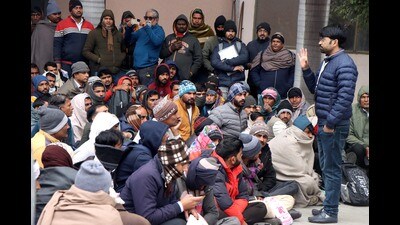 Job aspirants wait for official briefing during recruitment drive for Israel on MDU campus at Rohtak on Thursday. (Manoj Dhaka/HindustanTime) Job aspirants wait for official briefing during recruitment drive for Israel on MDU campus at Rohtak on Thursday. (Manoj Dhaka/HindustanTime)