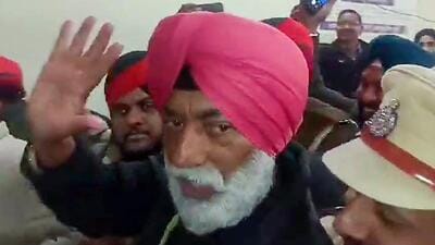 Kapurthala, Jan 15 (ANI): Congress MLA Sukhpal Singh Khaira gets bail from Kapurthala court in a criminal intimidation case, in Kapurthala on Monday. (ANI Photo) (ANI)