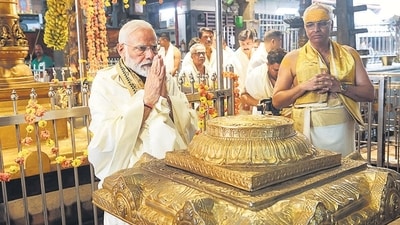 Prime Minister Narendra Modi performs Pooja and Darshan at Guruvayur Temple in Guruvayur, Kerala on Wednesday. (ANI) Prime Minister Narendra Modi performs Pooja and Darshan at Guruvayur Temple in Guruvayur, Kerala on Wednesday. (ANI)