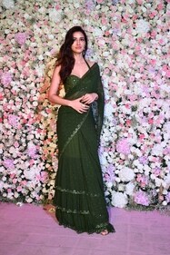 Disha Patani in a green tier saree (Photo: Instagram)