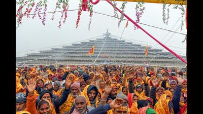 ⦁A huge crowd of devotees gathers near Nepali Baba Ashram as chief minister Yogi Adityanath (unseen) visits the ashram, in Ayodhya on Friday. (ANI Photo) ⦁A huge crowd of devotees gathers near Nepali Baba Ashram as chief minister Yogi Adityanath (unseen) visits the ashram, in Ayodhya on Friday. (ANI Photo)