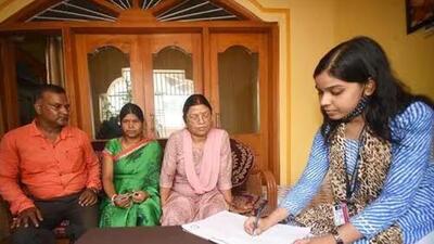 Arpund 12.30 million families consisting of 3.56 crore population in rural areas and 4.44 million families with nearly 1.3 crore population in urban areas will be surveyed between January 19 and 28. (HT file photo/Representational photo) Arpund 12.30 million families consisting of 3.56 crore population in rural areas and 4.44 million families with nearly 1.3 crore population in urban areas will be surveyed between January 19 and 28. (HT file photo/Representational photo)