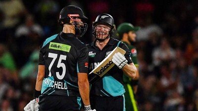 Mitchell and Phillips were forced to mount a rearguard action after Pakistan captain Shaheen Shah Afridi knocked over New Zealand's top order (AFP) Mitchell and Phillips were forced to mount a rearguard action after Pakistan captain Shaheen Shah Afridi knocked over New Zealand's top order (AFP)