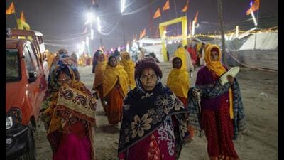 Devotees arrive at the tent city built for pilgrims on the banks of the Saryu ahead of the opening of the grand temple of Lord Ram in Ayodhya. (REUTERS) Devotees arrive at the tent city built for pilgrims on the banks of the Saryu ahead of the opening of the grand temple of Lord Ram in Ayodhya. (REUTERS)