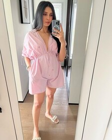 Pernia Qureshi Gilani in a pink romper (Photo: Instagram) Pernia Qureshi Gilani in a pink romper (Photo: Instagram)