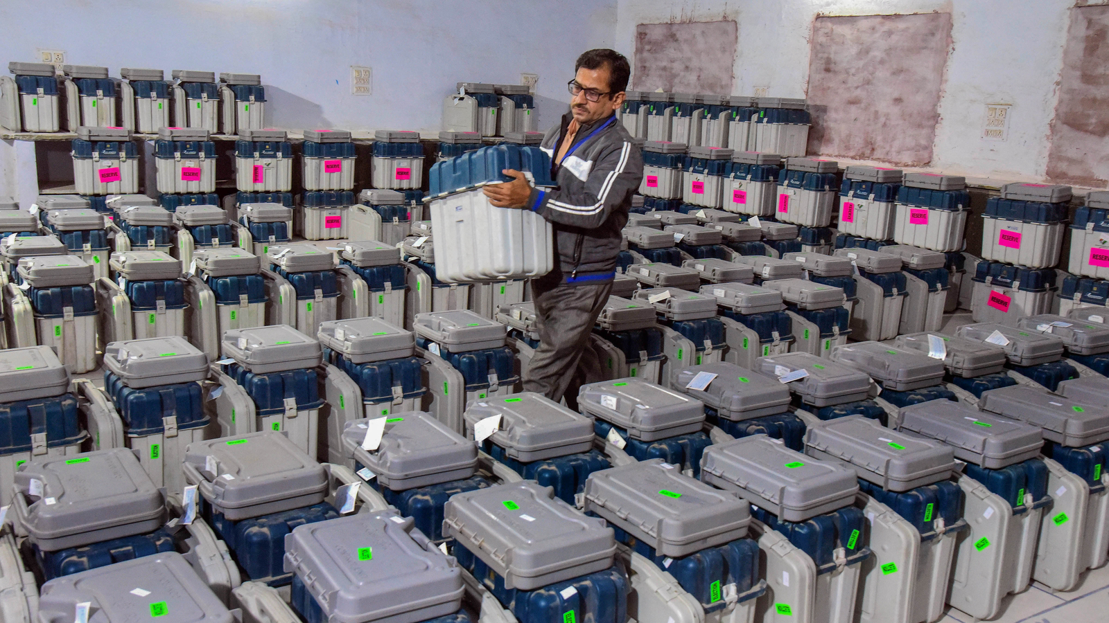 ' ₹10,000 crore every 15 years': EC to Centre on 'One Nation, One Election' | Latest News India - Vimarsana News