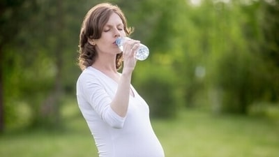 4. Aids digestion: Gentle exercise like walking can help prevent or alleviate constipation, a common issue during pregnancy. It promotes regular bowel movements and aids in digestion. (Freepik) 4. Aids digestion: Gentle exercise like walking can help prevent or alleviate constipation, a common issue during pregnancy. It promotes regular bowel movements and aids in digestion. (Freepik)