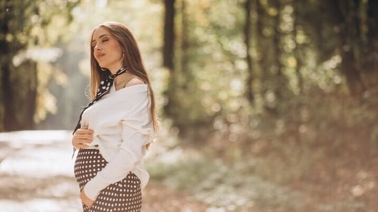 6. Manages gestational diabetes: Regular physical activity, including walking, can help manage gestational diabetes by regulating blood sugar levels.&nbsp;(Freepik)