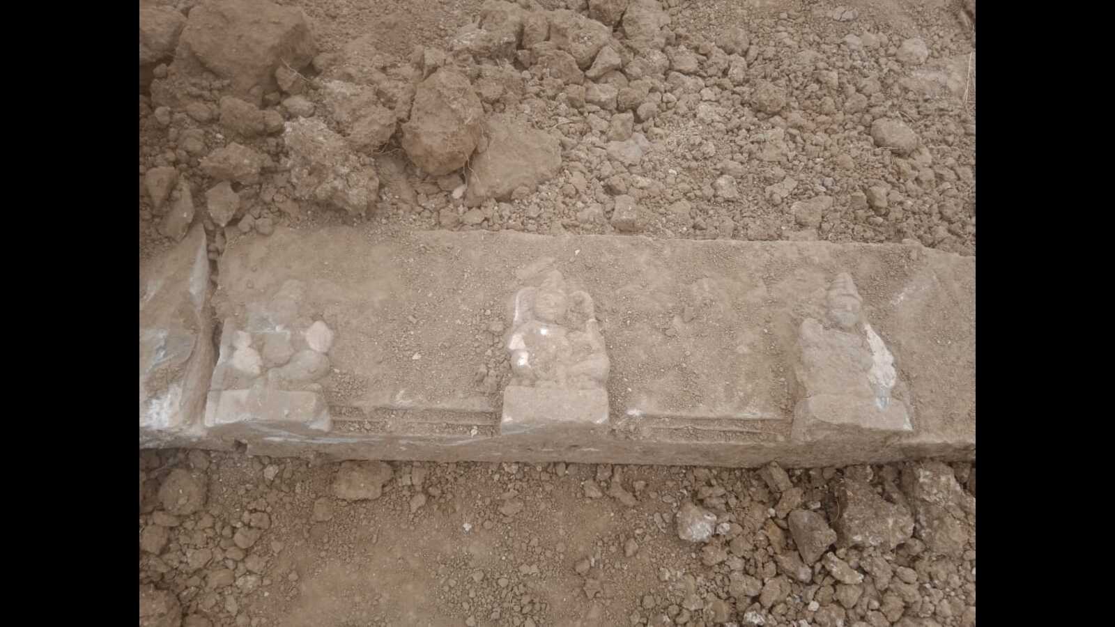 Ancient structure remains unearthed in Shankargarh - Vimarsana News