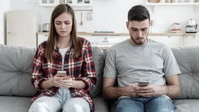 We start to get jealous of the way our friends and colleagues talk about their spouses. We also start to judge our choices of marrying – this is a sign. (Unsplash) We start to get jealous of the way our friends and colleagues talk about their spouses. We also start to judge our choices of marrying – this is a sign. (Unsplash)