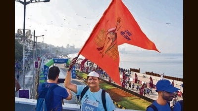 Mumbai, India – Jan 21, 2024: Participants run during the TATA Mumbai Marathon 2024, in Mumbai, India, on Sunday, Jan 21, 2024. (Photo by Bhushan Koyande/HT Photo)