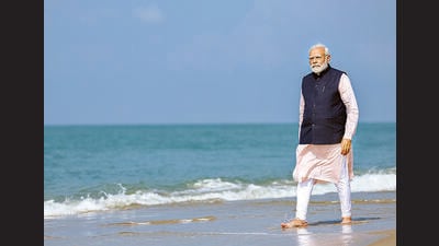 Prime Minister Narendra Modi at Arichal Munai in Dhanushkodi on Sunday. (ANI) Prime Minister Narendra Modi at Arichal Munai in Dhanushkodi on Sunday. (ANI)