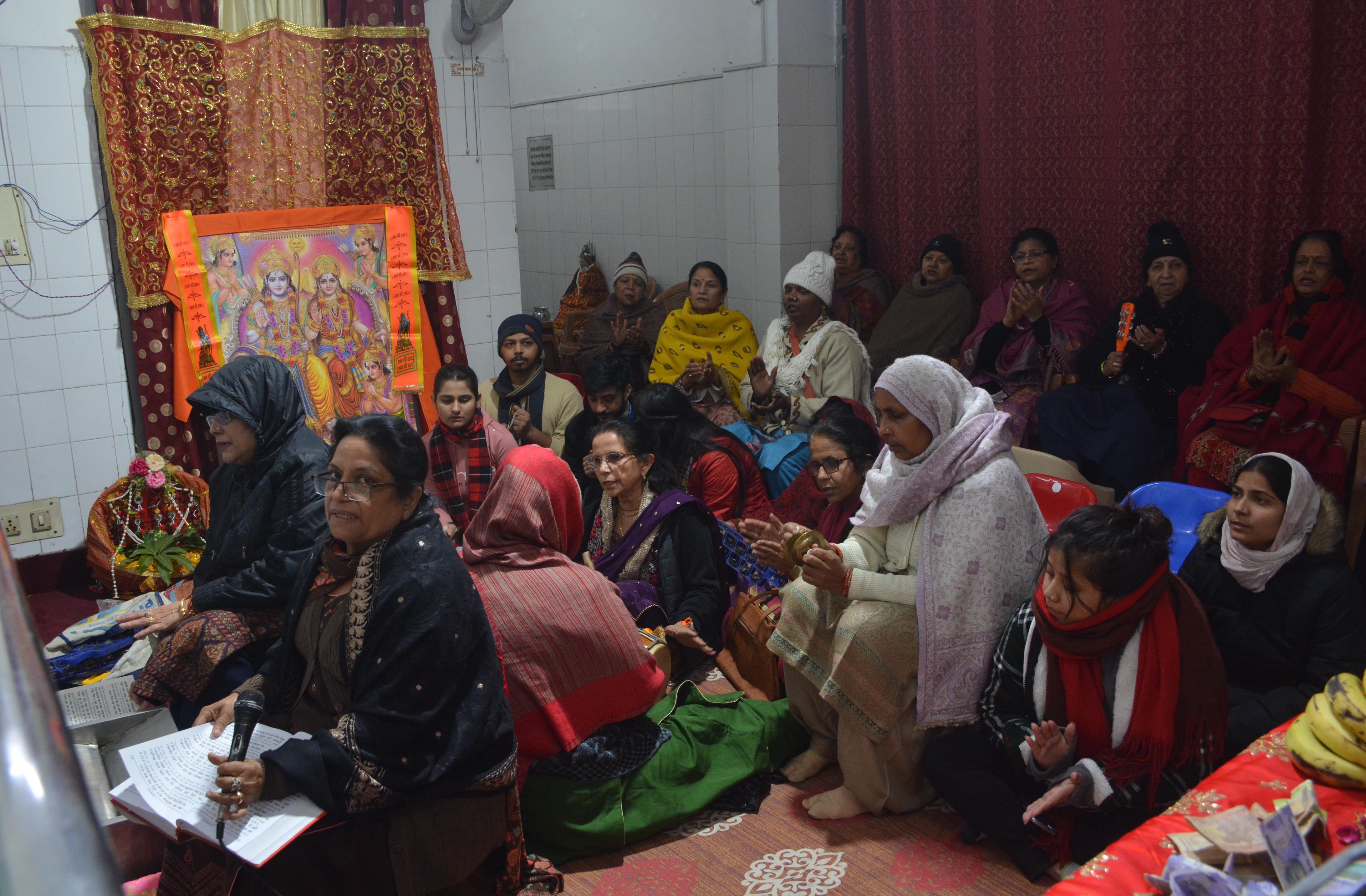 Devotees reciting Ram Katha at Yadav Bhawan, Sector 12, in Panchkula on Sunday. (Sant Arora/HT) Devotees reciting Ram Katha at Yadav Bhawan, Sector 12, in Panchkula on Sunday. (Sant Arora/HT)