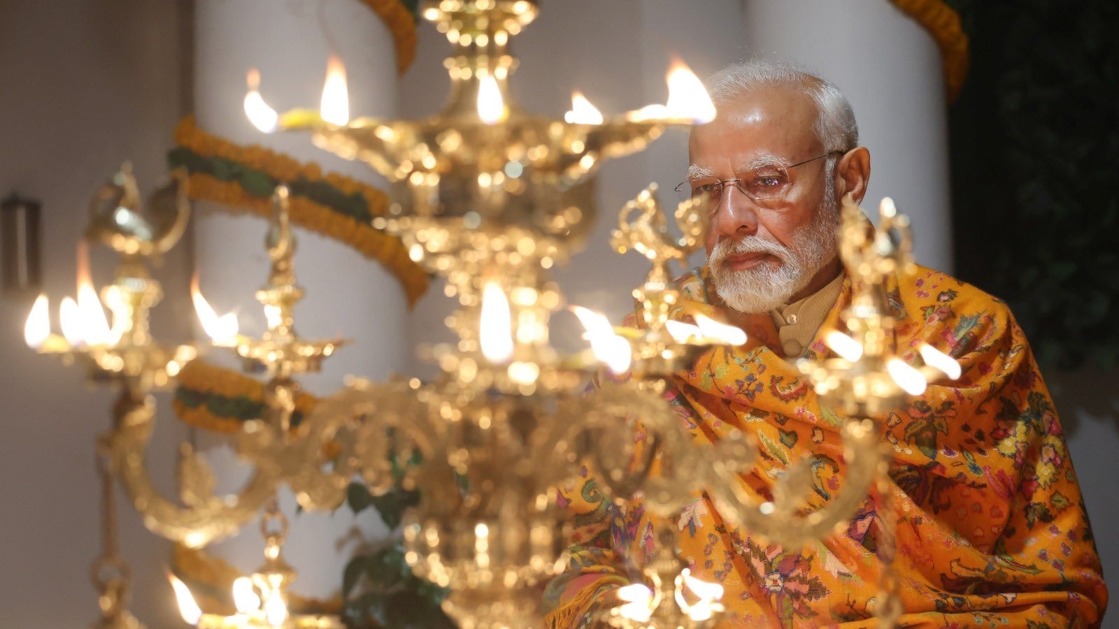 PM lights 'Ram Jyoti' after Ayodhya Ram Temple 'pran pratishtha' ceremony | Latest News India - Vimarsana News