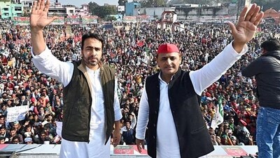 Samajwadi Party (SP) chief Akhilesh Yadav and Rashtriya Lok Dal (RLD) president Jayant Chaudhary during the joint election campaign, in Bijnor on Thursday. (ANI Photo) Samajwadi Party (SP) chief Akhilesh Yadav and Rashtriya Lok Dal (RLD) president Jayant Chaudhary during the joint election campaign, in Bijnor on Thursday. (ANI Photo)