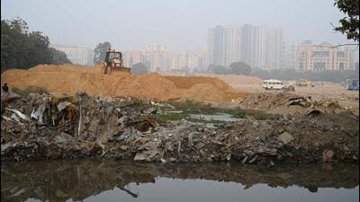 A portion of HSVP’s land in Sector 29 on Monday. (Parveen Kumar/HT Photo) A portion of HSVP’s land in Sector 29 on Monday. (Parveen Kumar/HT Photo)
