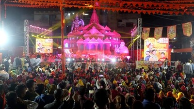 Devotees participate in a Hanuman Chalisa recitation programme on the eve of the 'Pran-Pratishtha' ceremony of Ayodhya's Ram Temple in Bhopal on Sunday. (ANI) Devotees participate in a Hanuman Chalisa recitation programme on the eve of the 'Pran-Pratishtha' ceremony of Ayodhya's Ram Temple in Bhopal on Sunday. (ANI)