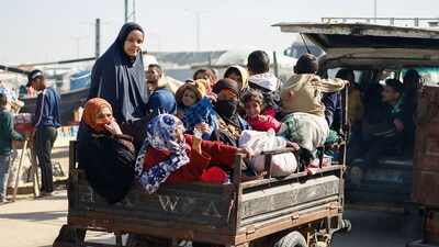 Palestinians fleeing Khan Younis, due to the Israeli ground operation, amid the ongoing conflict between Israel and the Palestinian Islamist group Hamas, arrive in Rafah in the southern Gaza Strip, January 22, 2024. REUTERS/Ibraheem Abu Mustafa (REUTERS)