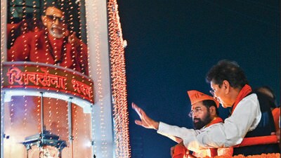 Mumbai, India. Jan 22, 2024.Maharashtra Chief Minister Eknath Shinde and the Central cabinet minister Piyush Goyal participated in the Shobha Yata at Shivaji Park in Mumbai. on the occasion of Sriram pranpratisha in Ayodhya. Jan 22,2024.(Photo by Raju Shinde/HT Photo) Mumbai, India. Jan 22, 2024.Maharashtra Chief Minister Eknath Shinde and the Central cabinet minister Piyush Goyal participated in the Shobha Yata at Shivaji Park in Mumbai. on the occasion of Sriram pranpratisha in Ayodhya. Jan 22,2024.(Photo by Raju Shinde/HT Photo)