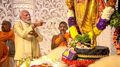Prime Minister Narendra Modi offers prayers before the idol of Ram Lalla during the 'pran pratishtha' rituals at the Ram Mandir in Ayodhya, Monday, (PTI) Prime Minister Narendra Modi offers prayers before the idol of Ram Lalla during the 'pran pratishtha' rituals at the Ram Mandir in Ayodhya, Monday, (PTI)