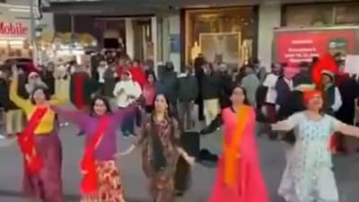 People were seen donning traditional attire, dancing, singing bhajans and other songs (@UNKNOWN__EDIT/X)