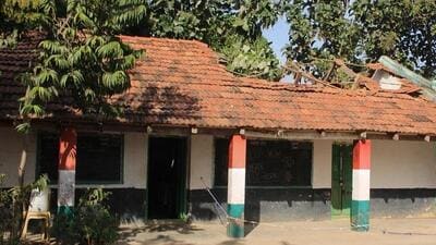 The school has been enrolling 350 to 400 students for over four decades (HT) The school has been enrolling 350 to 400 students for over four decades (HT)