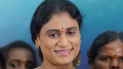 Y S Sharmila would tour two to three districts every day and cover the entire 25 districts during these nine days (HT) Y S Sharmila would tour two to three districts every day and cover the entire 25 districts during these nine days (HT)