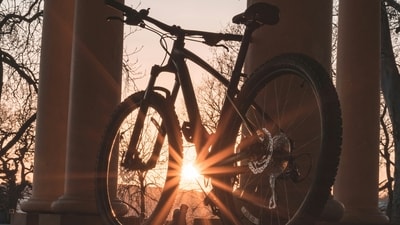 India, with its bustling cities, scenic countryside, and everything in between, offers a canvas for cyclists seeking both adventure and style (Unsplash)