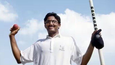 Leggie Anil Kumble was India’s star performer with 21 wickets against England in the 1993 series Leggie Anil Kumble was India’s star performer with 21 wickets against England in the 1993 series