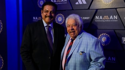 Former Indian cricketer Ravi Shastri, left, poses with Farokh Manecksha Engineer during the BCCI Awards blue carpet in Hyderabad (AP) Former Indian cricketer Ravi Shastri, left, poses with Farokh Manecksha Engineer during the BCCI Awards blue carpet in Hyderabad (AP)