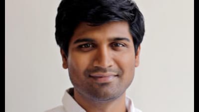 Lavu Sri Krishna Devarayalu (X) Lavu Sri Krishna Devarayalu (X)