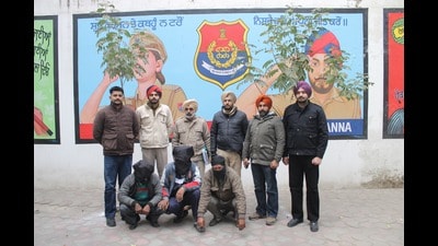 Ludhiana: Three held with 500 kg poppy husk (HT Photo)