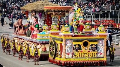 Odisha's tableau will display women's involvement in handicrafts and handloom sectors. (HT Photo/Raj K Raj) Odisha's tableau will display women's involvement in handicrafts and handloom sectors. (HT Photo/Raj K Raj)