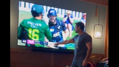 Snapshot of Kumail Nanjiani explaining cricket. (X/@kumailn) Snapshot of Kumail Nanjiani explaining cricket. (X/@kumailn)
