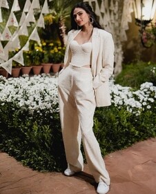 Athiya Shetty in an ivory Lucknowi chikankari pantsui (Photo: Instagram)