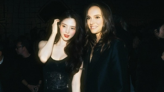 Han So-hee and Natalie Portman at Paris Fashion Week.