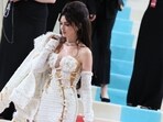 Anne Hathaway poses at the Met Gala, an annual fundraising gala held for the benefit of the Metropolitan Museum of Art's Costume Institute with this year's theme "Karl Lagerfeld: A Line of Beauty", in New York City, New York, U.S., May 1, 2023. REUTERS/Brendan Mcdermid