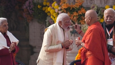 Veteran Congress leader Veerappa Moily triggered a row after he expressed doubt over whether PM Modi actually fasted for 11 days. Veteran Congress leader Veerappa Moily triggered a row after he expressed doubt over whether PM Modi actually fasted for 11 days.