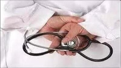 A paediatrician at the district hospital allegedly colluded with some nursing staff and ASHA workers to force the discharge of the newborn from the hospital and get the infant to his private clinic. (Representative Image) A paediatrician at the district hospital allegedly colluded with some nursing staff and ASHA workers to force the discharge of the newborn from the hospital and get the infant to his private clinic. (Representative Image)