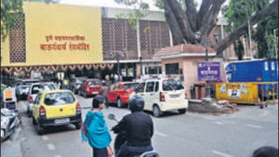 Bal Gandharva Rangamandir, one of Pune’s iconic cultural institutions, is located at Shivajinagar. (HT FILE)