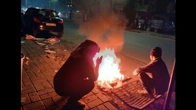 From 12.1 degrees Celsius on January 22, the temperature dropped to 8.6 degrees Celsius on January 25. (HT PHOTO) From 12.1 degrees Celsius on January 22, the temperature dropped to 8.6 degrees Celsius on January 25. (HT PHOTO)