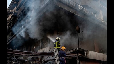Mumbai, India - Jan. 10, 2020: A fire has broke out in a basement of a six floored building in Santacruz near Milan subway in Mumbai, India, on Friday, January 10, 2020. (Photo by Satish Bate/ Hindustan Times) (Hindustan Times)